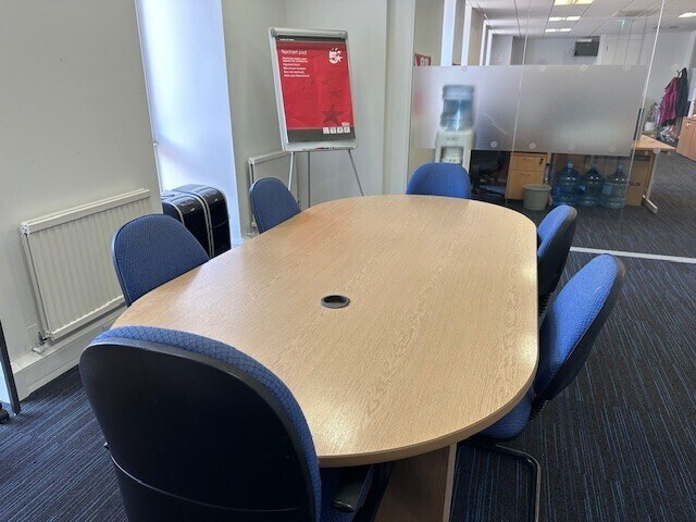 12-15 Packhorse Rd, Gerrards Cross à louer - Photo du bâtiment - Image 3 de 6