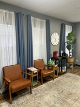 7702 E 91st St, Tulsa, OK for lease Interior Photo- Image 1 of 9