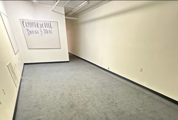 112-118 Jones St, Fuquay Varina, NC for lease Interior Photo- Image 1 of 7