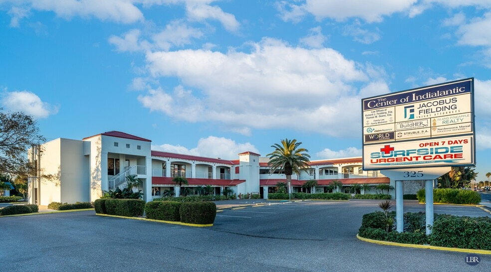 325 5th Ave, Indialantic, FL à louer - Photo du bâtiment - Image 2 de 8