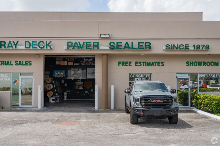 2000 Banks Rd, Margate, FL for lease - Building Photo - Image 3 of 5