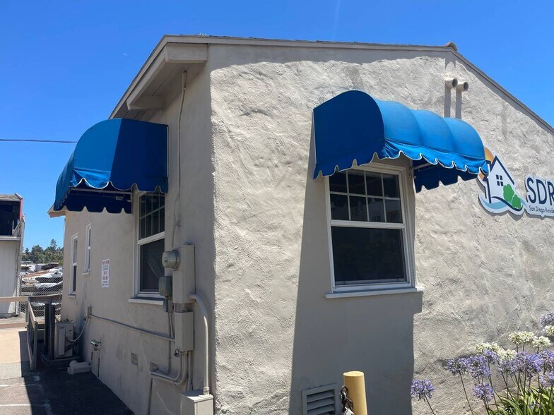 8200 Allison Ave, La Mesa, CA à louer - Photo du bâtiment - Image 3 de 9