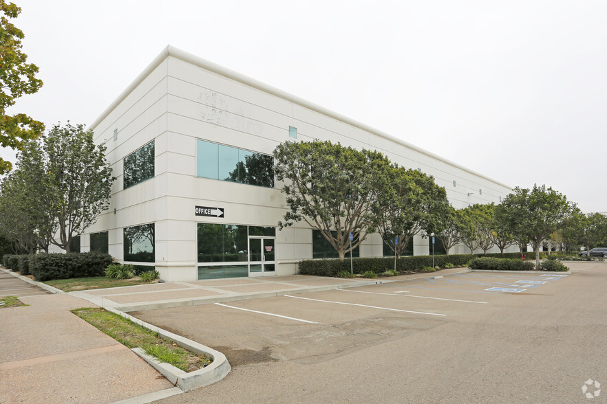 2655 Melksee St, San Diego, CA for lease - Building Photo - Image 2 of 4