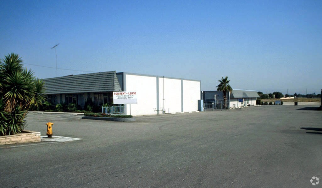 1355 E Baseline St, San Bernardino, CA à louer Photo principale- Image 1 de 4