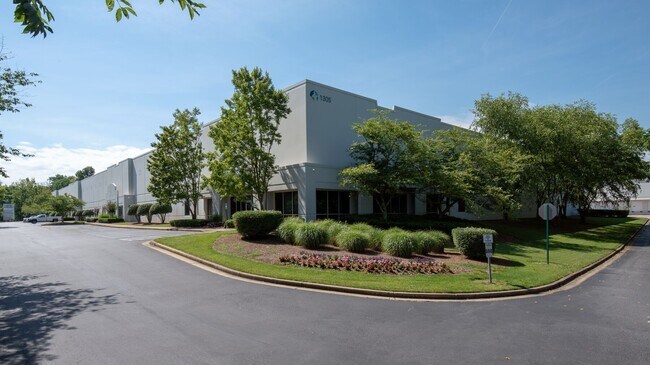 More details for 1305 Chastain Rd NW, Kennesaw, GA - Industrial for Lease