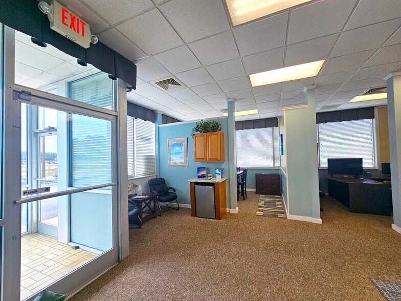 4660 East Coast Ln, Shallotte, NC à louer - Photo du bâtiment - Image 3 de 33
