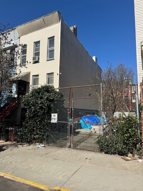 35 Cornelia St, Brooklyn, NY for sale Building Photo- Image 1 of 4