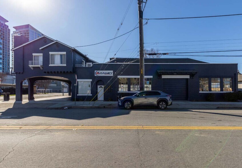 247 E St John St, San Jose, CA à vendre - Photo du bâtiment - Image 2 de 14