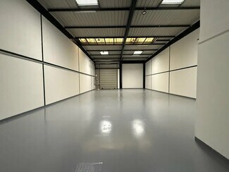 Plus de détails pour Bureau, Local d'activités à louer