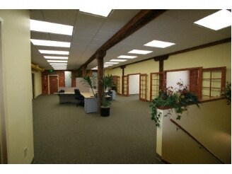 2020 E Washington Blvd, Fort Wayne, IN à louer - Hall d’entrée - Image 3 de 14