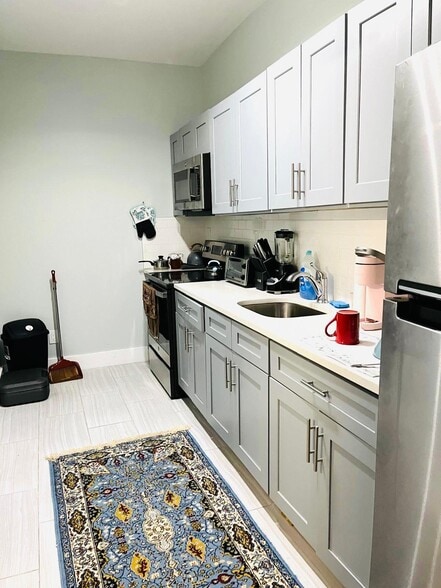 2850 W 17th St, Brooklyn, NY for sale - Building Photo - Image 3 of 16