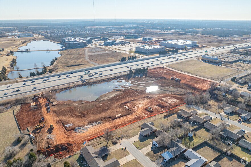 8601 Broadway Ext, Oklahoma City, OK for sale - Aerial - Image 2 of 13