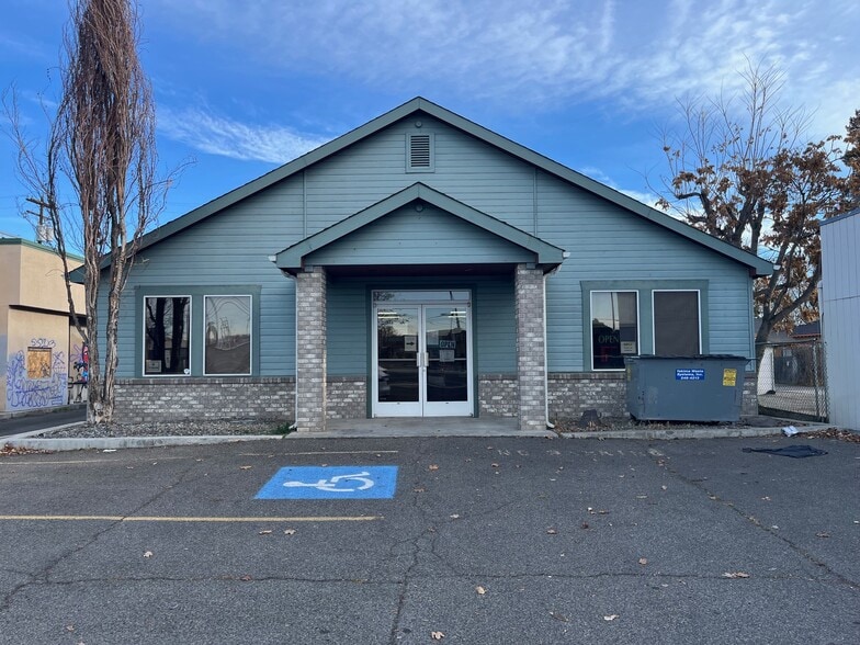 611 N 1st St, Yakima, WA for sale - Building Photo - Image 1 of 9