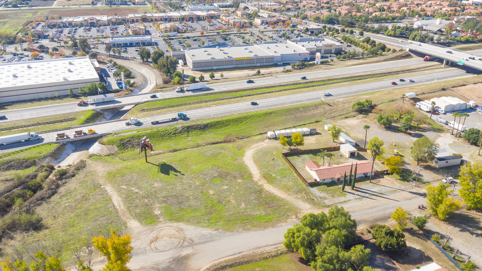 25189 Monroe Ave, Murrieta, CA for sale - Building Photo - Image 1 of 1