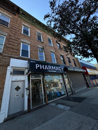Plus de détails pour 19314 Jamaica Ave, Hollis, NY - Commerce de détail à vendre