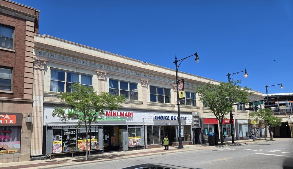 309-323 Howard St, Evanston, IL for lease - Building Photo - Image 3 of 9