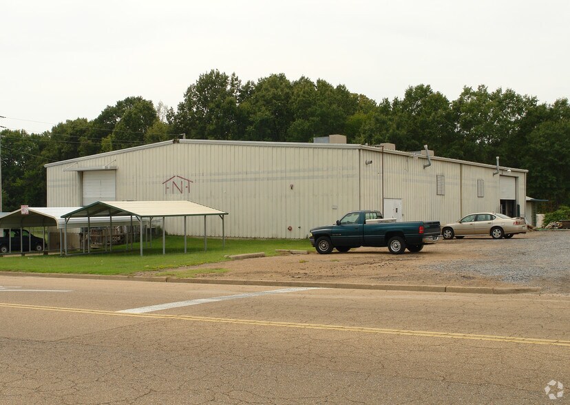 275-B Industrial Dr, Jackson, MS à louer - Photo principale - Image 1 de 2