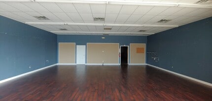 4005 Madison Ave, Indianapolis, IN for lease Interior Photo- Image 2 of 5