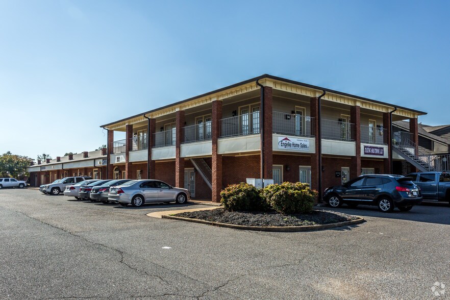 187 Stateline Rd E, Southaven, MS à louer - Photo principale - Image 1 de 3