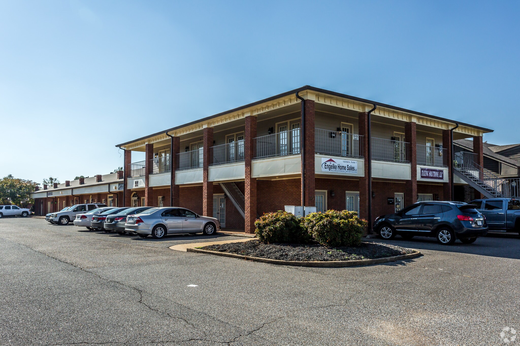 187 Stateline Rd E, Southaven, MS for lease Primary Photo- Image 1 of 4