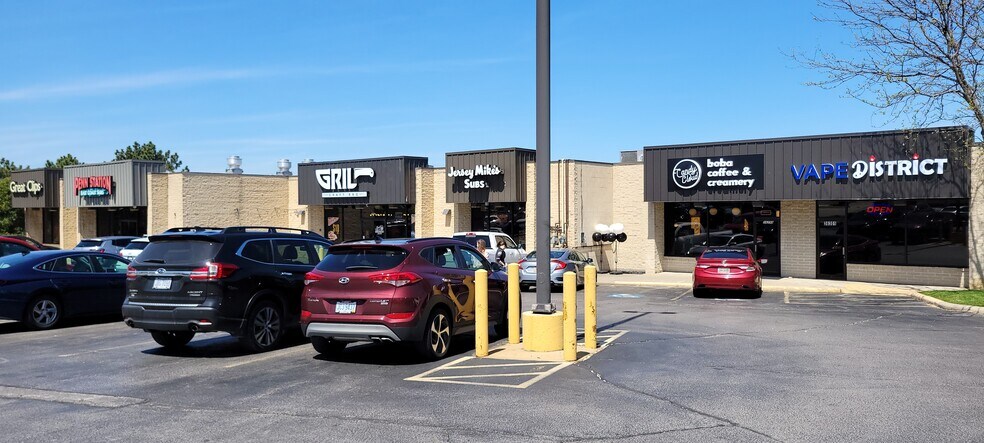 36245-36301 Euclid Ave, Willoughby, OH à louer - Photo du bâtiment - Image 3 de 5