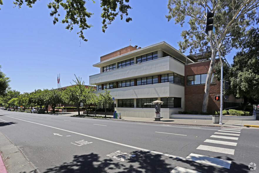 2100 Q St, Sacramento, CA for sale - Building Photo - Image 1 of 1