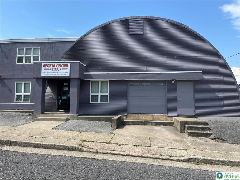 749 E Ettwein St, Bethlehem, PA à vendre Photo principale- Image 1 de 17