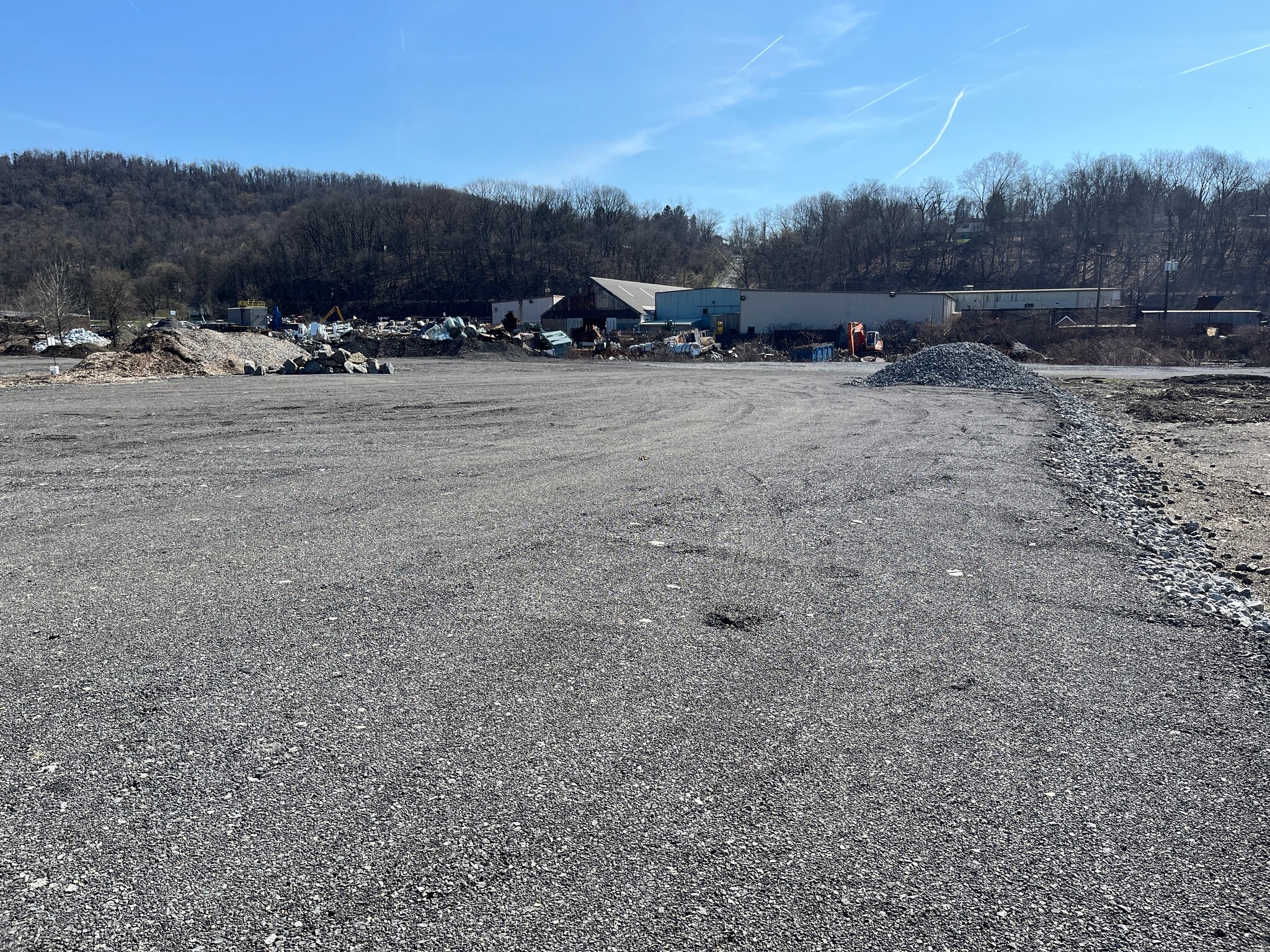 760 Atlantic Avenue, Elizabeth, PA for lease Primary Photo- Image 1 of 4