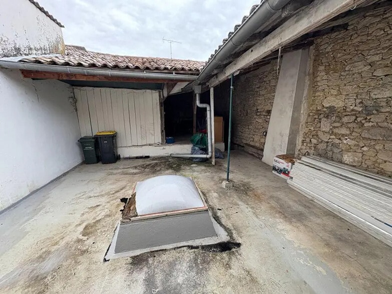 Flex in Sauveterre-de-Guyenne for sale - Interior Photo - Image 3 of 4