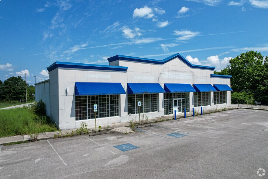 5704 Highway 153, Hixson, TN for lease - Building Photo - Image 2 of 5