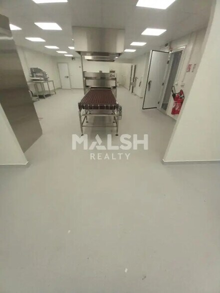 Office in Saint-Étienne for lease - Interior Photo - Image 3 of 8