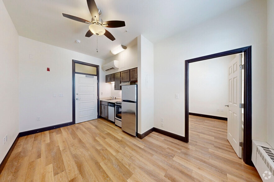 172 N College Ave, Fort Collins, CO for lease - Interior Photo - Image 3 of 17