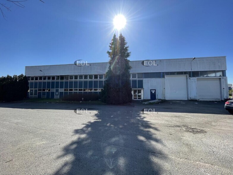 Flex in SAINT-OUEN-L'AUMONE for lease - Building Photo - Image 2 of 5