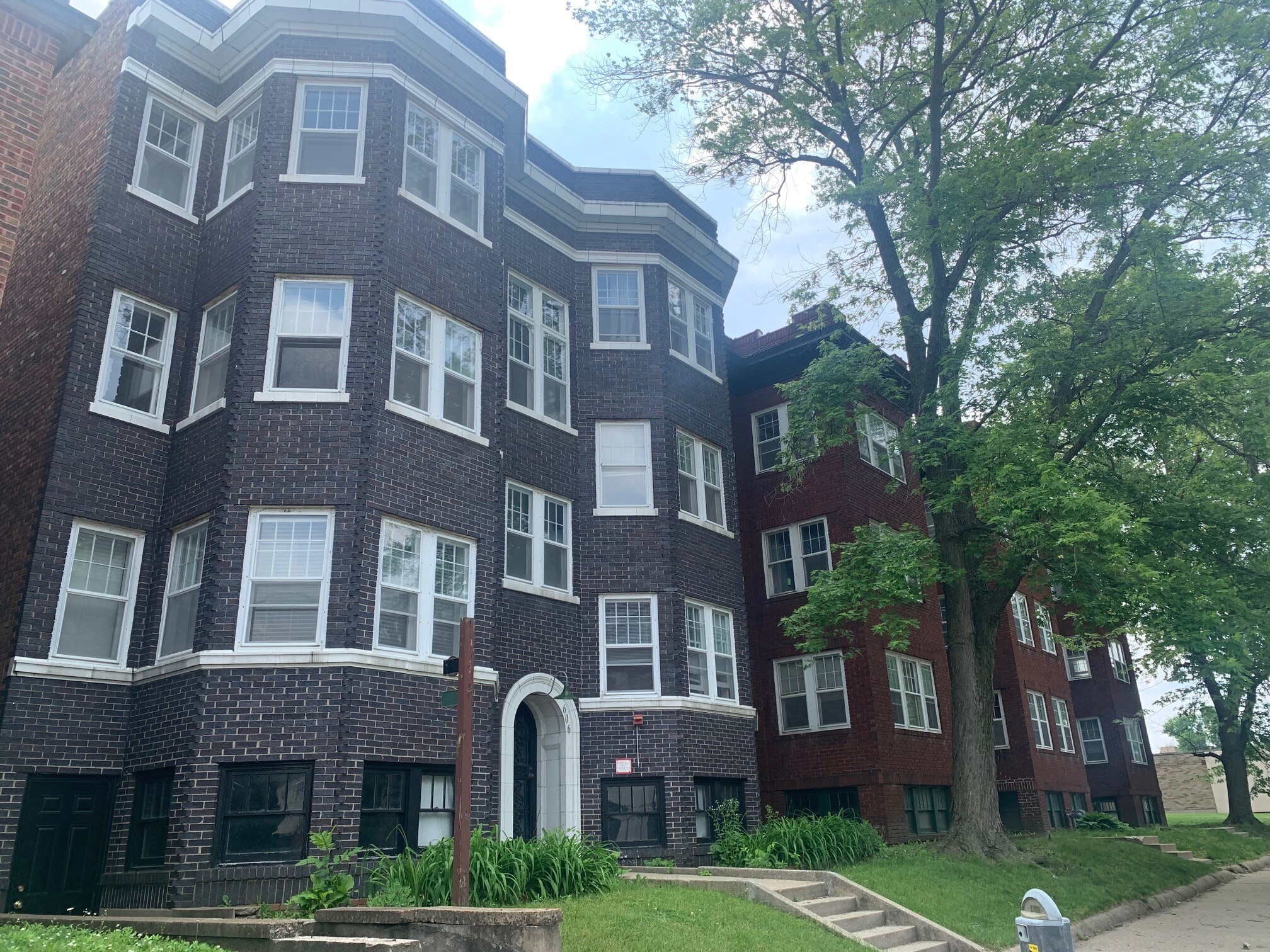 604-606 S 4th St, Springfield, IL à vendre Photo principale- Image 1 de 2