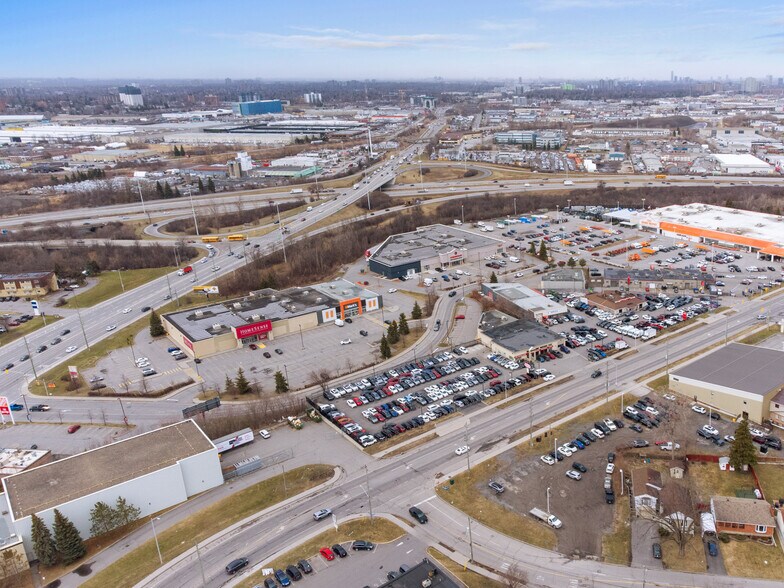 1501 Innes Rd, Ottawa, ON à louer - Photo du bâtiment - Image 3 de 6