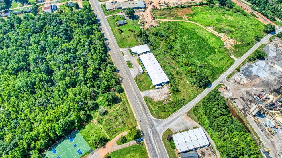 1411 Piedmont Hwy, Piedmont, SC for lease - Building Photo - Image 2 of 3