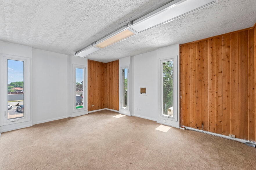 7227 W 127th St, Palos Heights, IL for sale - Building Photo - Image 2 of 18