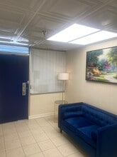 9281 Borden Ave, Sun Valley, CA for lease Building Photo- Image 2 of 32