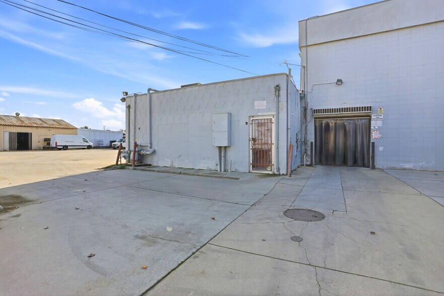 1266 E Julian St, San Jose, CA à vendre - Photo du bâtiment - Image 3 de 32