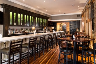 16 E Candler St, Winder, GA à louer Photo intérieure- Image 1 de 6