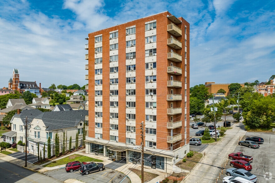 Macon Infill Portfolio portfolio of 4 properties for sale on LoopNet.ca - Primary Photo - Image 1 of 4