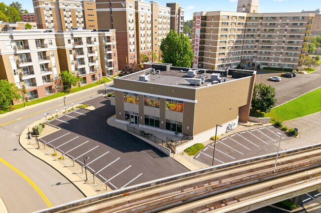 Plus de détails pour 453 Oakland St, Morgantown, WV - Bureau/Commerce de détail, Commerce de détail à louer