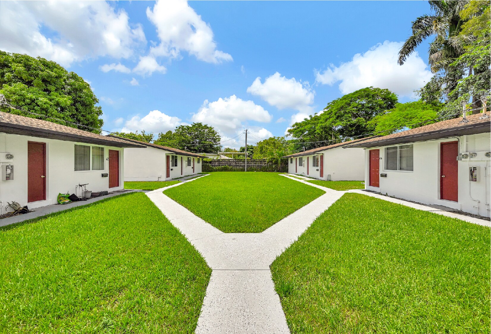 60 NW 161st St, Miami, FL à vendre Photo principale- Image 1 de 21