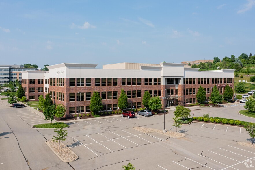 6000 Town Center Blvd, Canonsburg, PA for lease - Building Photo - Image 1 of 7