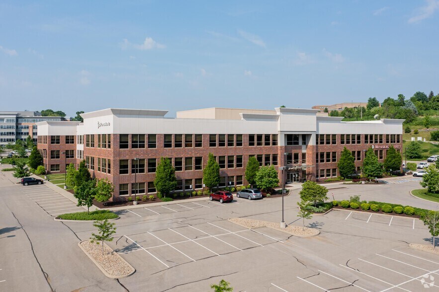6000 Town Center Blvd, Canonsburg, PA à louer - Photo du bâtiment - Image 1 de 7