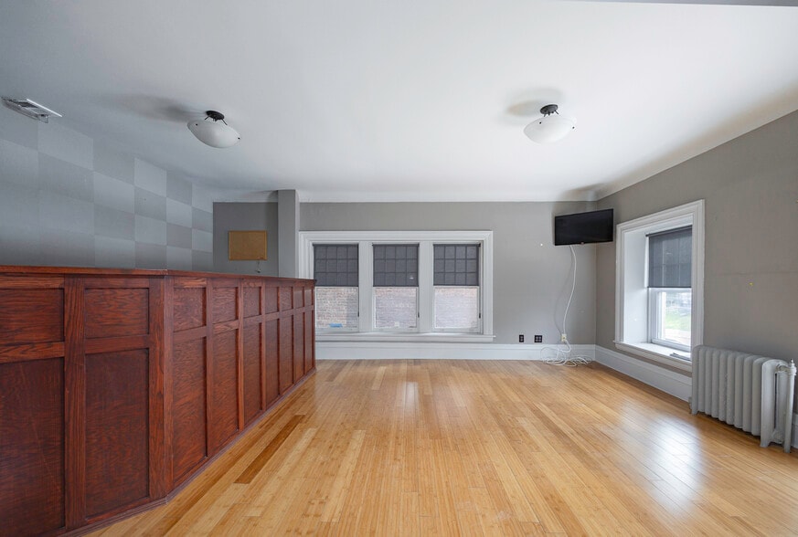 214 Main St, Poughkeepsie, NY à vendre - Photo du bâtiment - Image 2 de 33