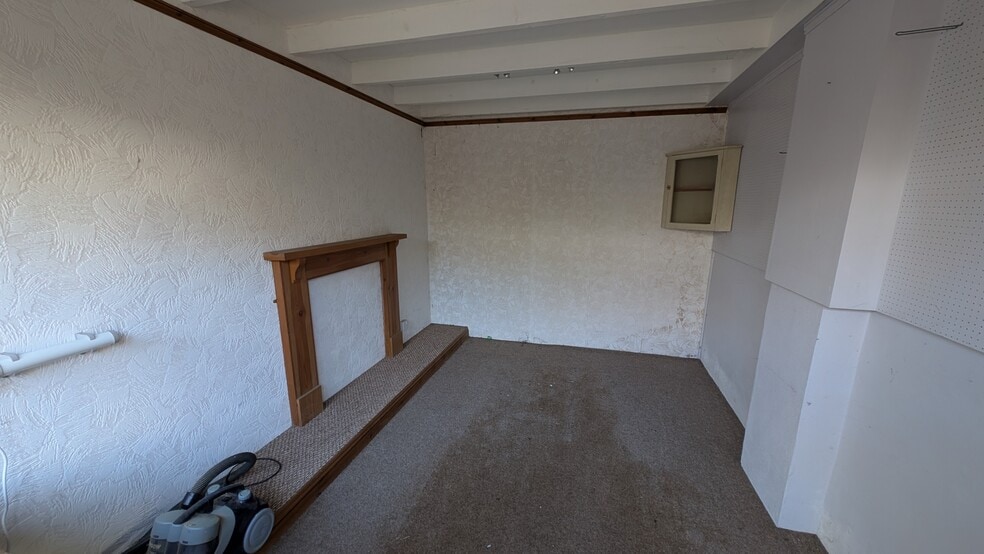 6A Alma St, Taunton for lease - Interior Photo - Image 2 of 10