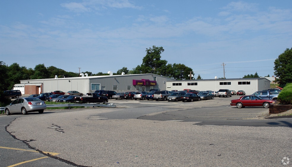 944 Middle St, Weymouth, MA for lease - Primary Photo - Image 3 of 3