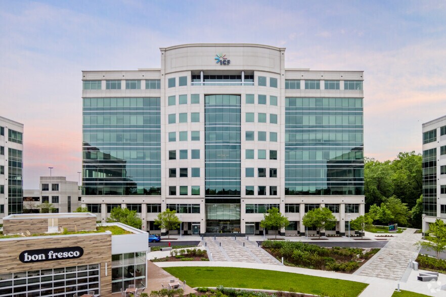 520-540 Gaither Rd, Rockville, MD for lease - Building Photo - Image 2 of 12