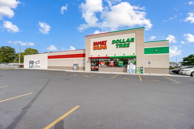 Plus de détails pour 7992 Oh-366, Russells Point, OH - Local d'activités à louer